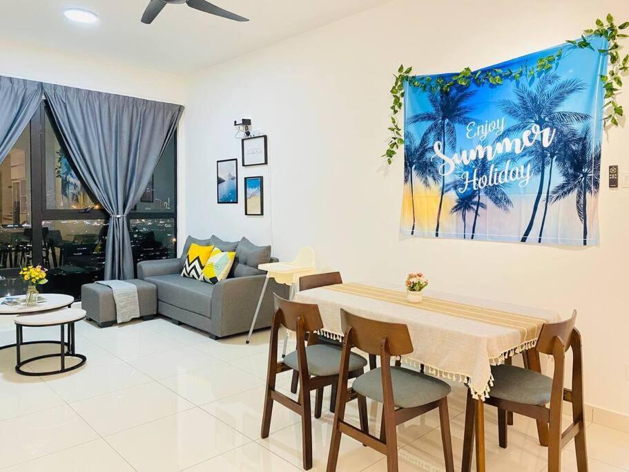 Southkey/midvalley A25-highfloor Mahjong@johor Bahru Pangsapuri
